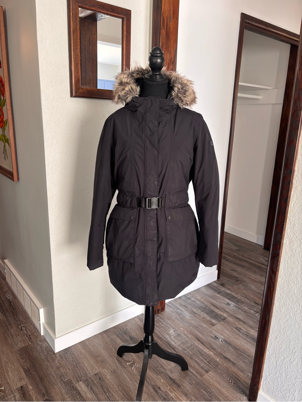 The North Face Black Faux-Fur Hooded Puffer Parka